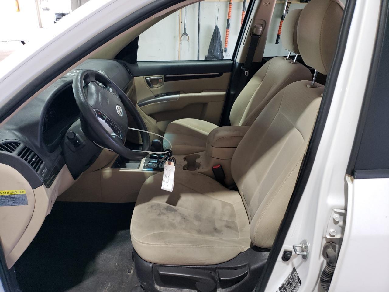 2012 Hyundai Santa Fe Gls - Image 7