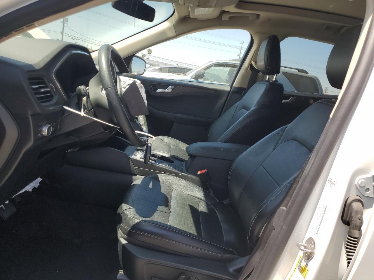 2020 Ford Escape Titanium - Фото 7