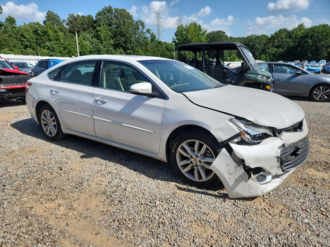 2015 Toyota Avalon Xle - Image 4