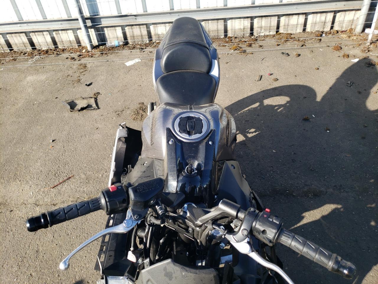 2021 Kawasaki Ex650 M - Image 5