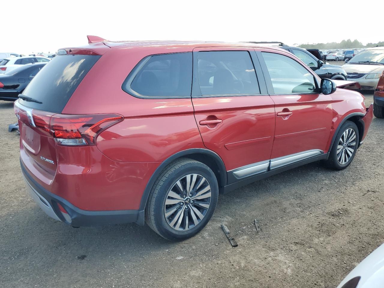 2019 Mitsubishi Outlander Es - Image 3
