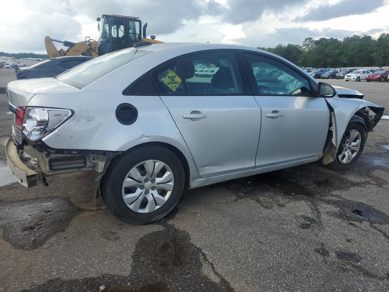 2018 Chevrolet Cruze Limited Ls - Image 3