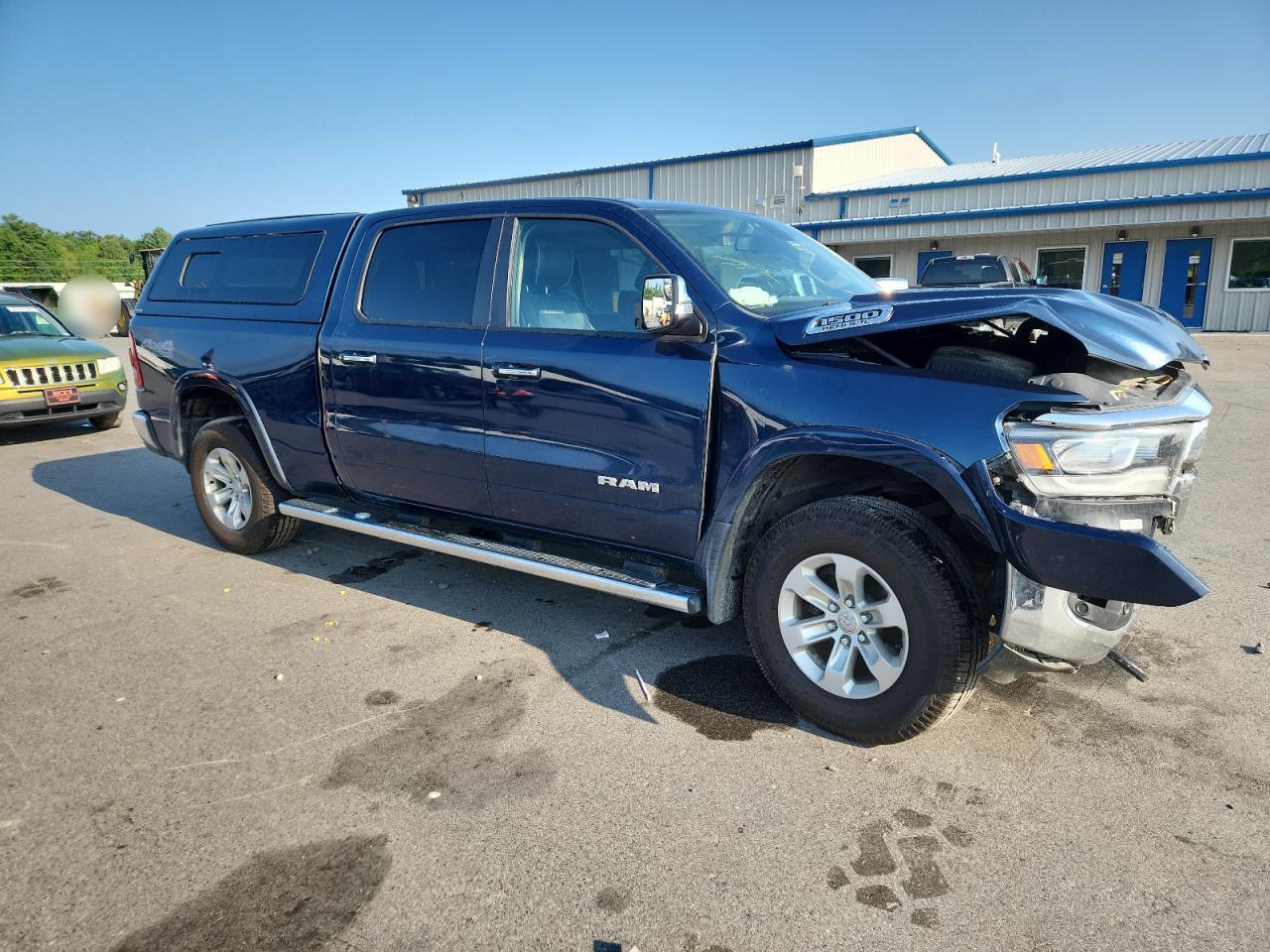 2019 Ram 1500 Laramie - Image 4