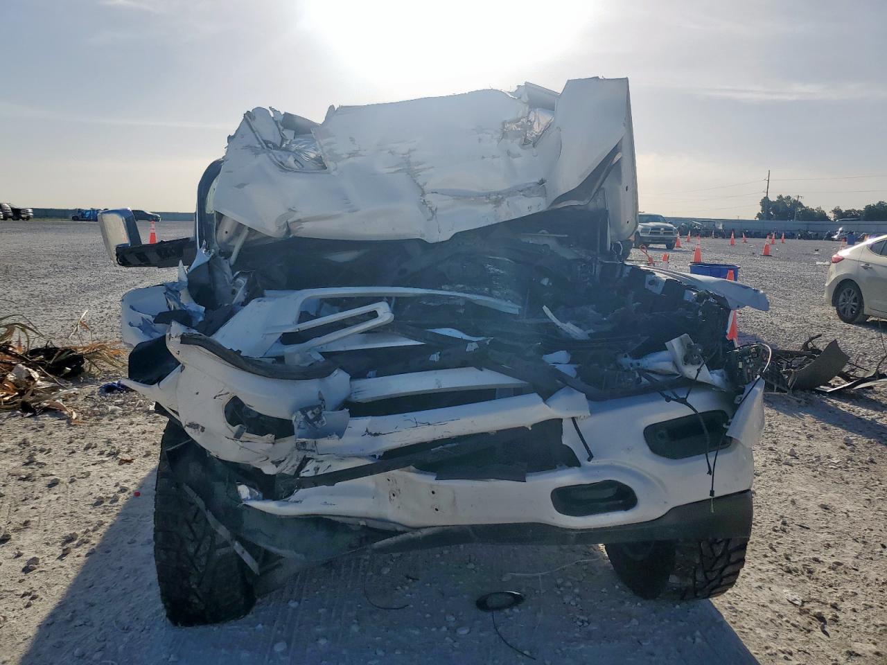 2019 Ram 1500 Laramie - Image 5