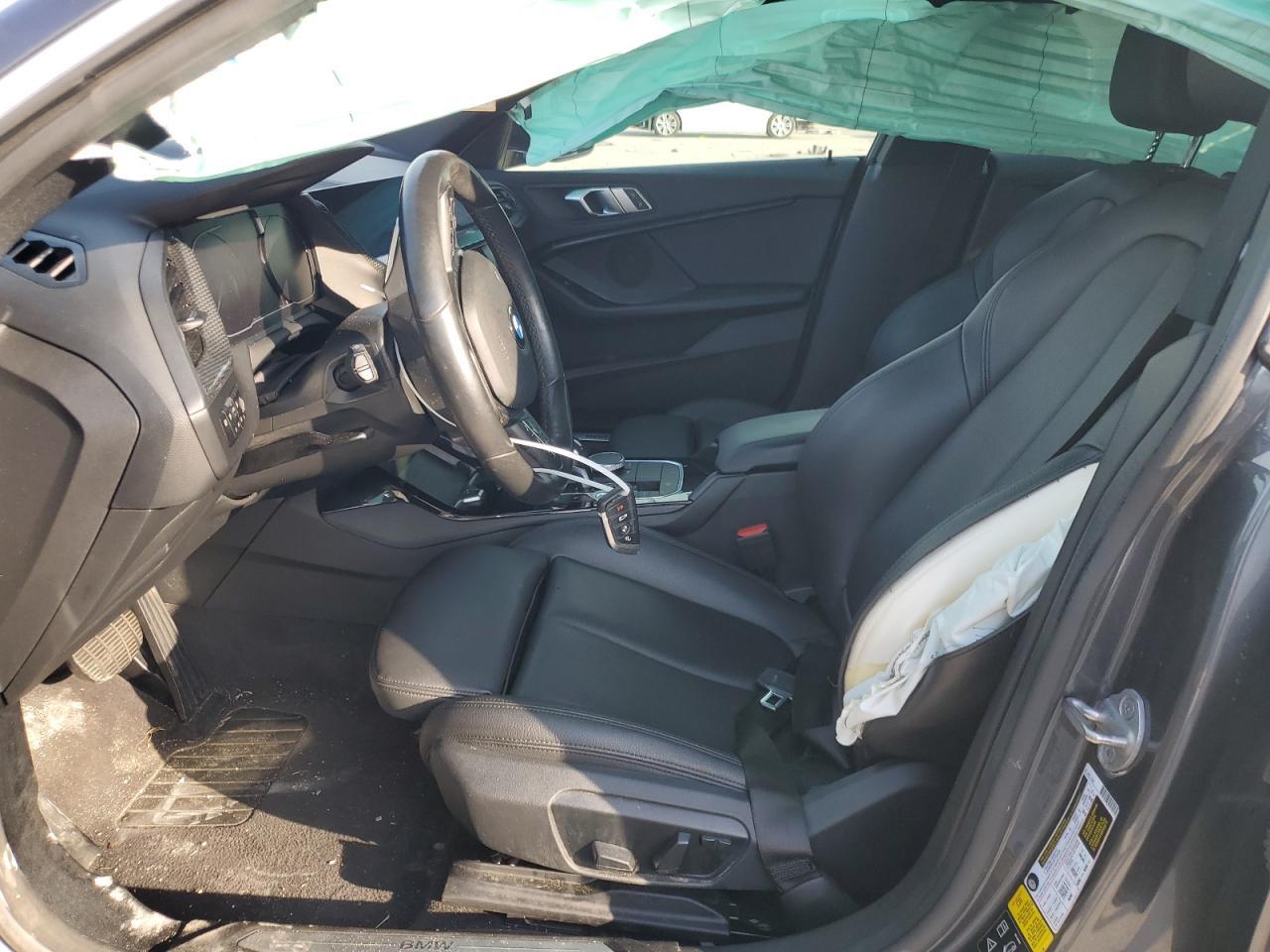 2020 BMW 228Xi - Фото 7