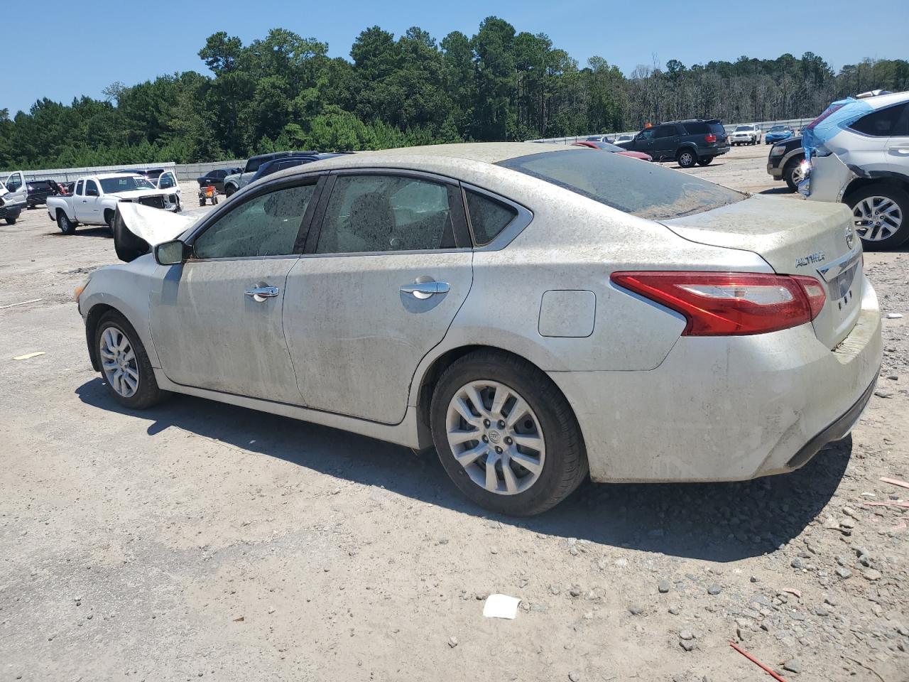 2016 Nissan Altima 2.5 - Фото 2