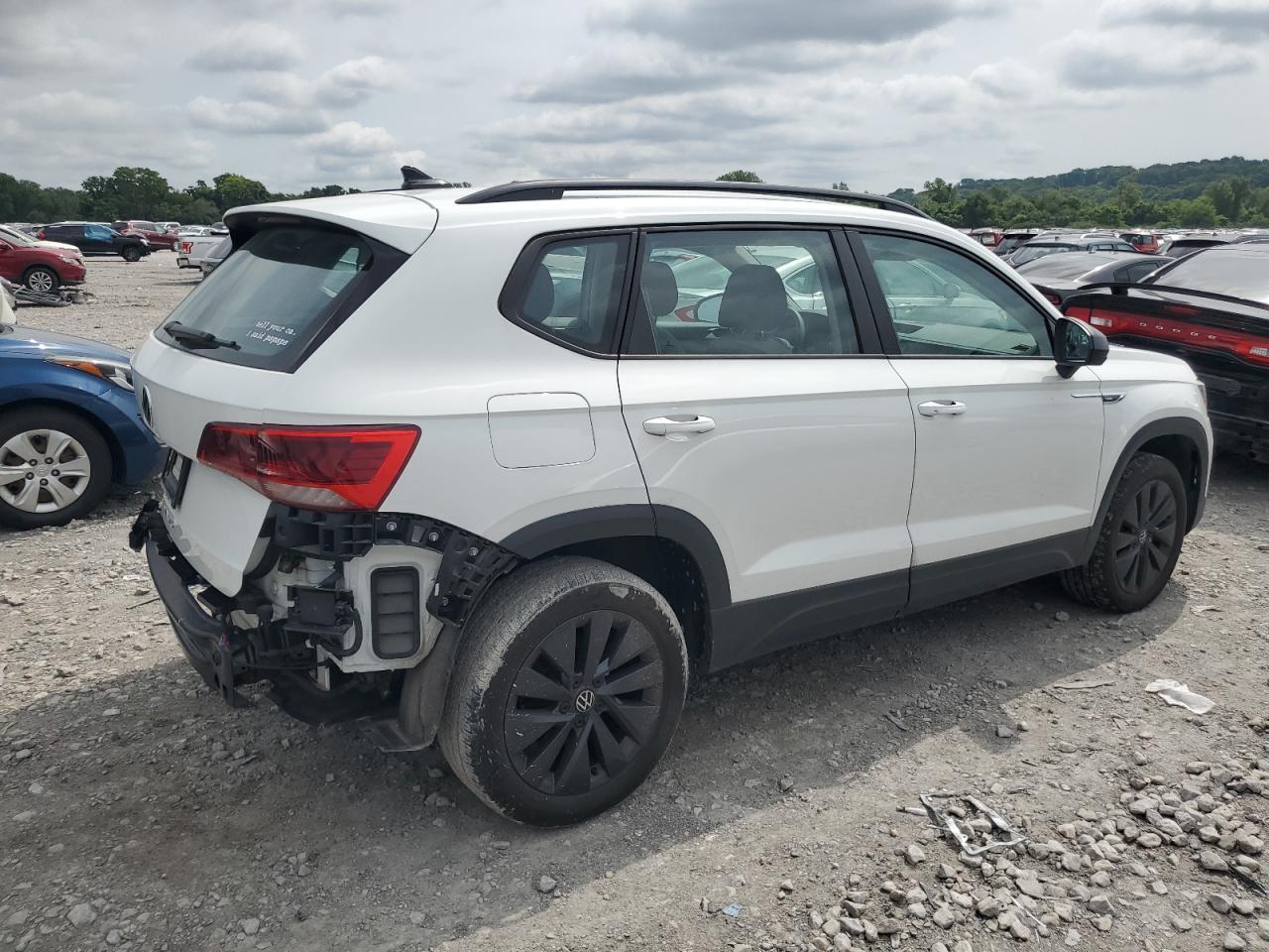 2023 Volkswagen Taos S - Image 3