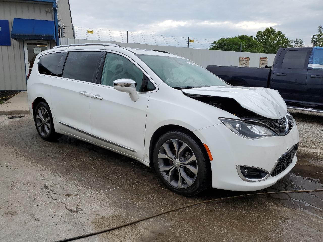 2018 Chrysler Pacifica Limited - Фото 4