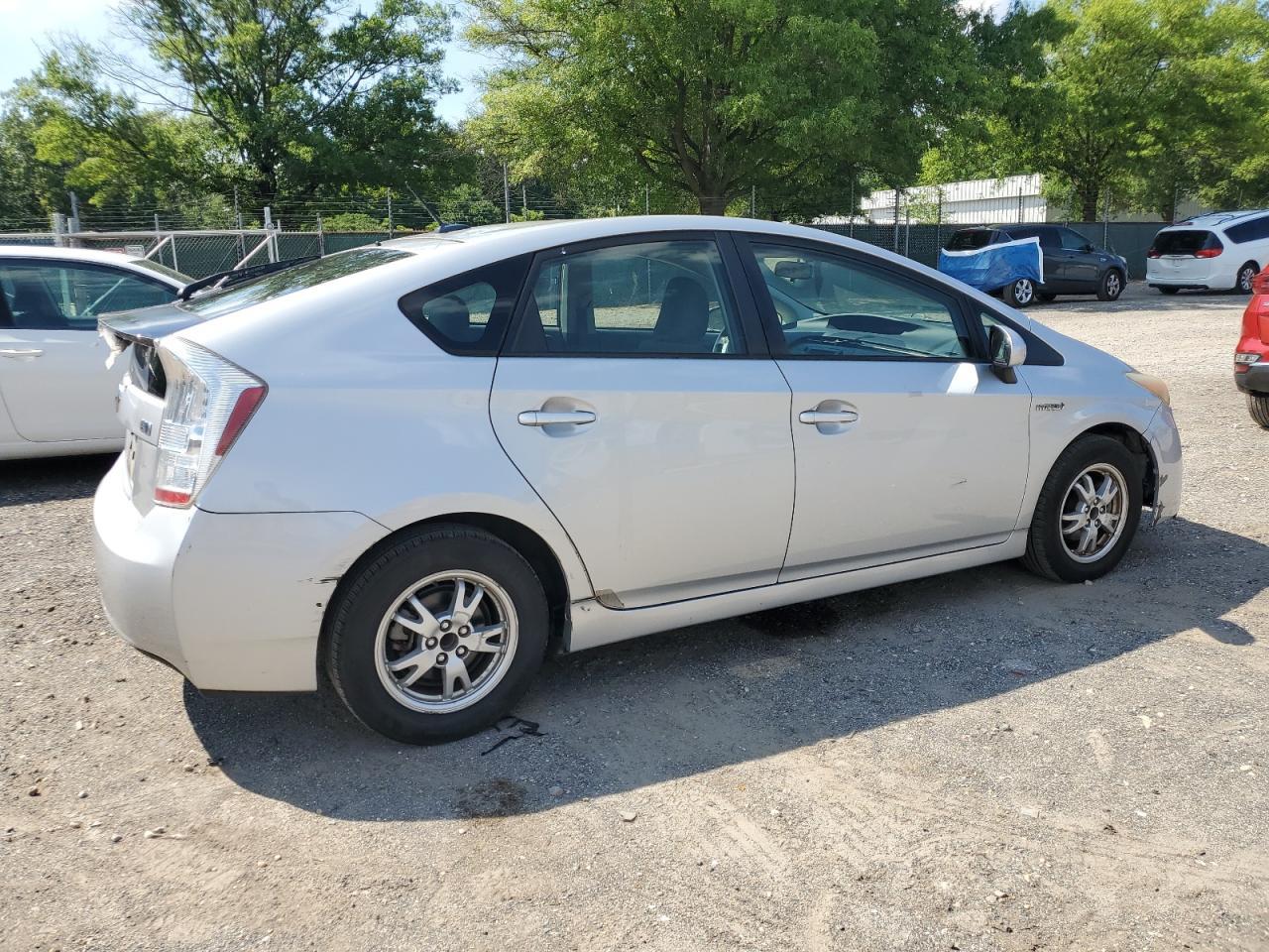 2011 Toyota Prius - Фото 3