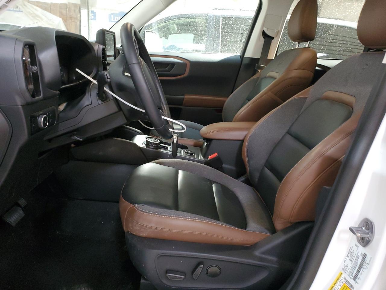 2024 Ford Bronco Sport Outer Banks - Image 7