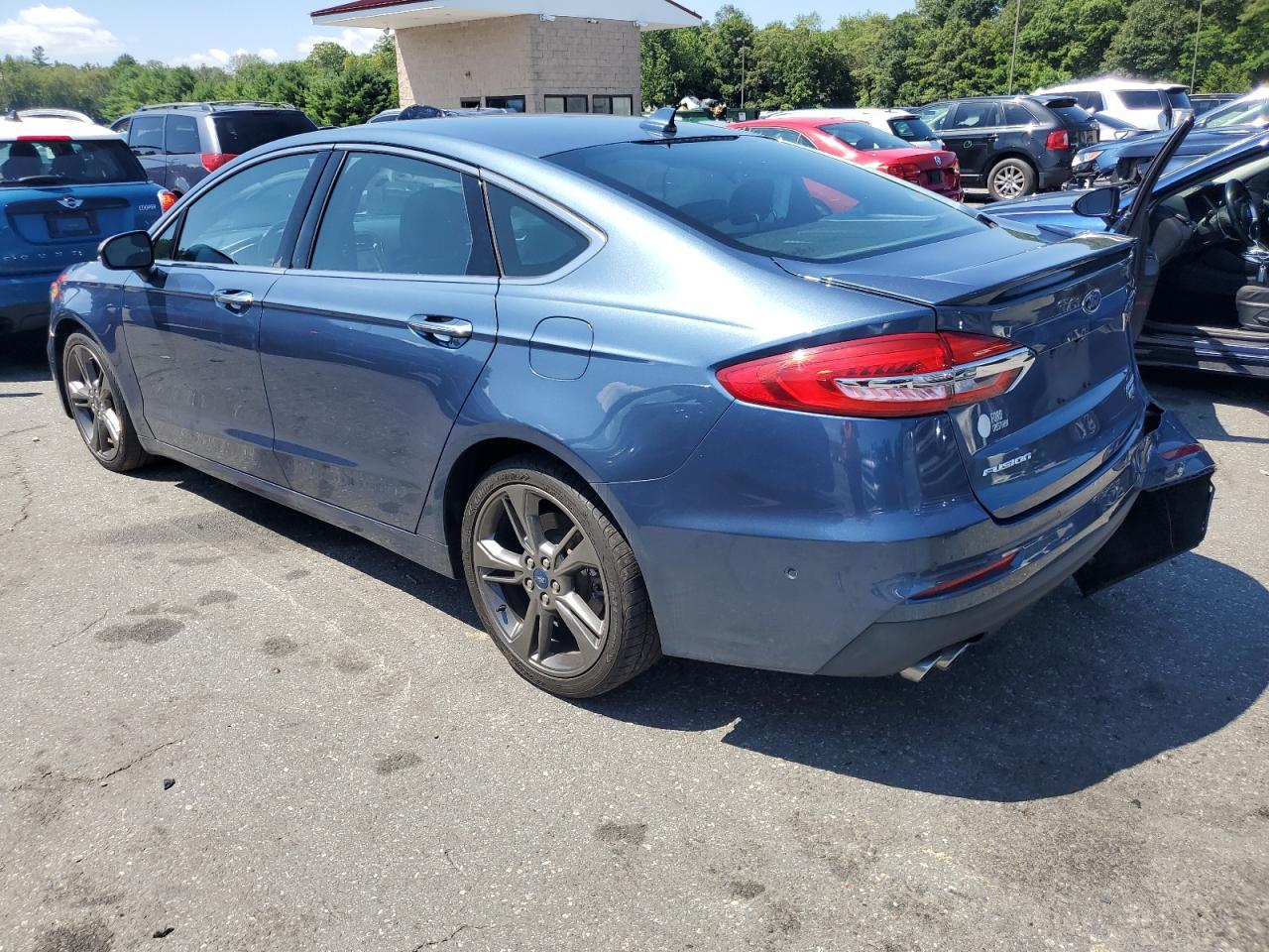 2019 Ford Fusion Sport - Image 2