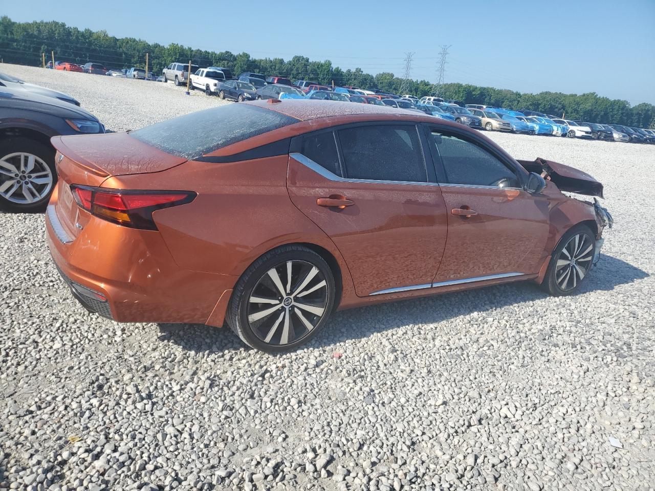 2019 Nissan Altima Sr - Image 3