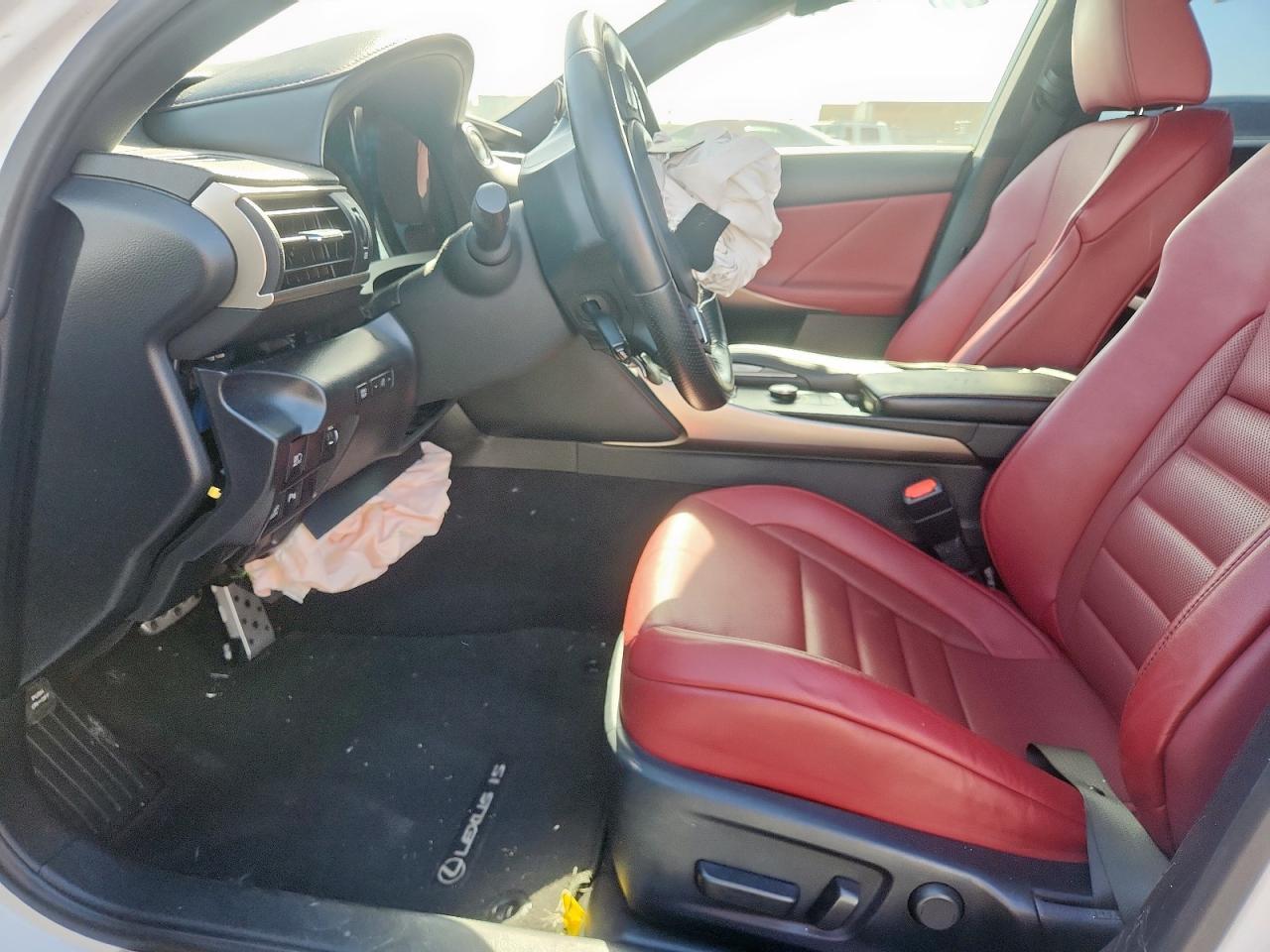 2019 Lexus Is 300 - Фото 7
