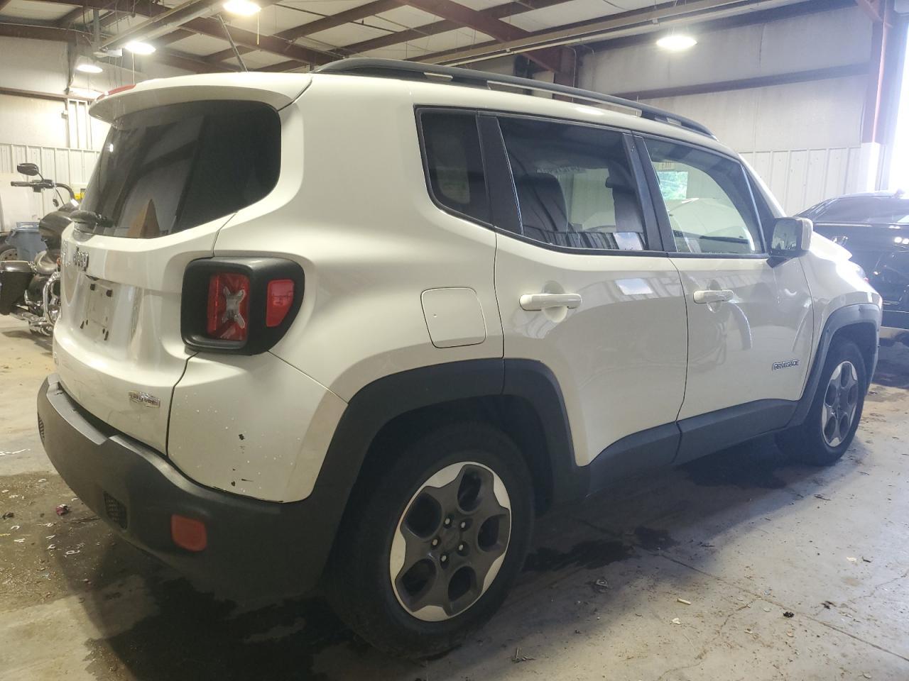 2015 Jeep Renegade Latitude - Фото 3