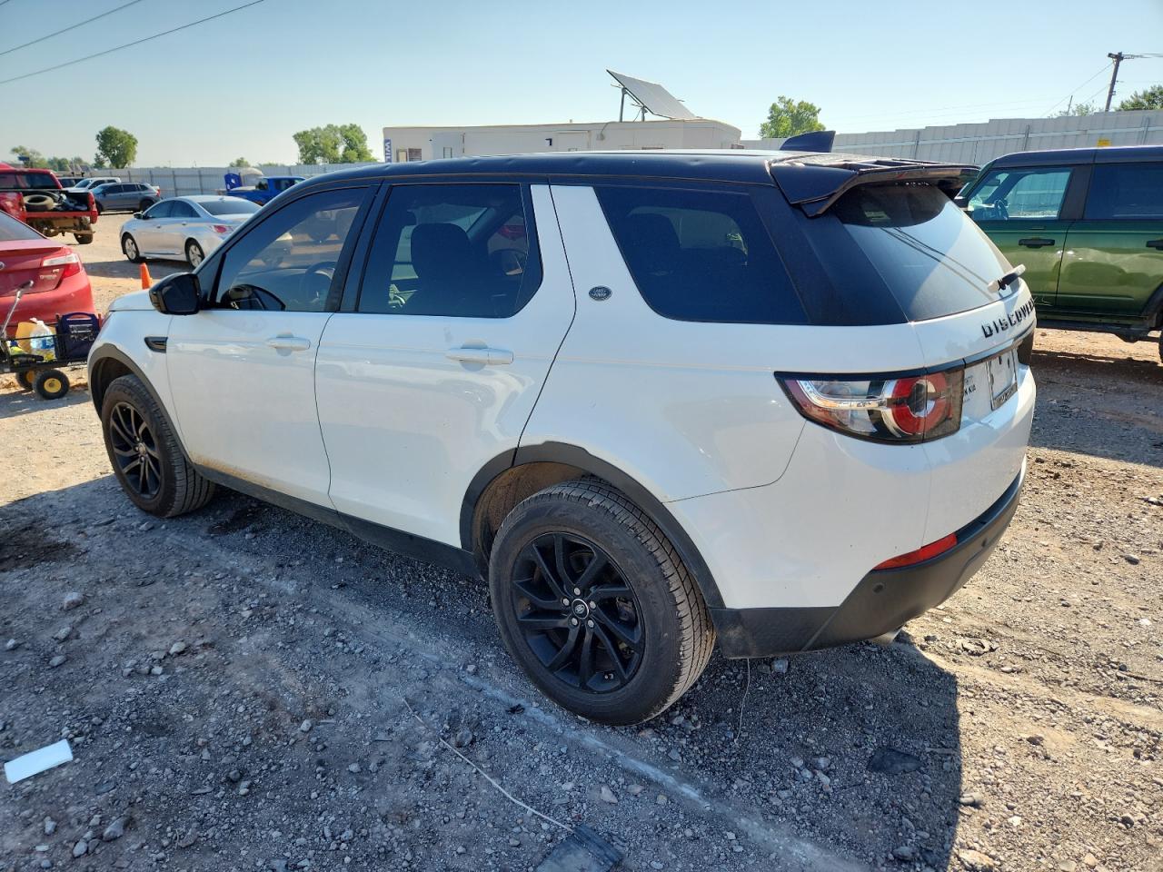 2017 Land Rover Discovery Sport Se - Image 2