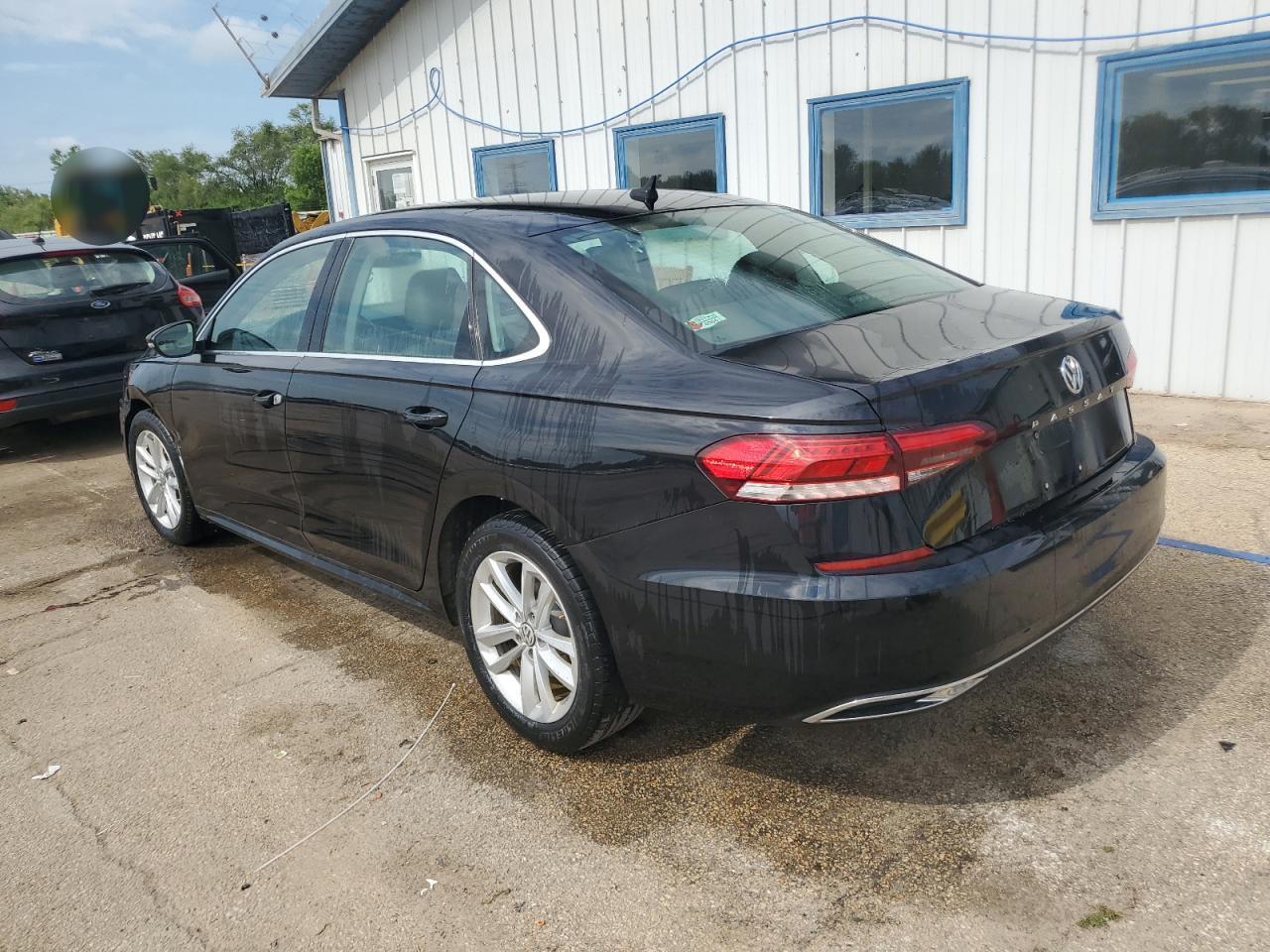 2020 Volkswagen Passat Se - Image 2