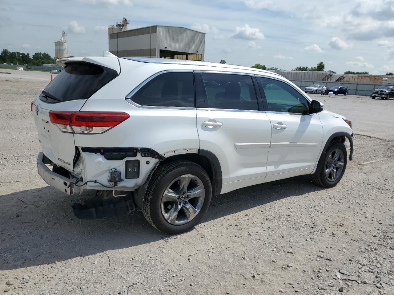 2018 Toyota Highlander Limited Platinum - Фото 3