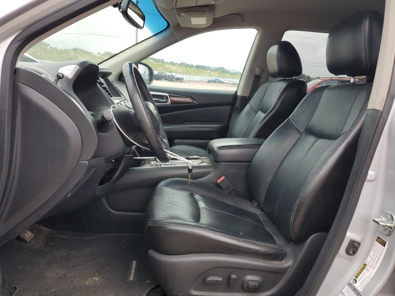 2013 Nissan Pathfinder S - Image 7