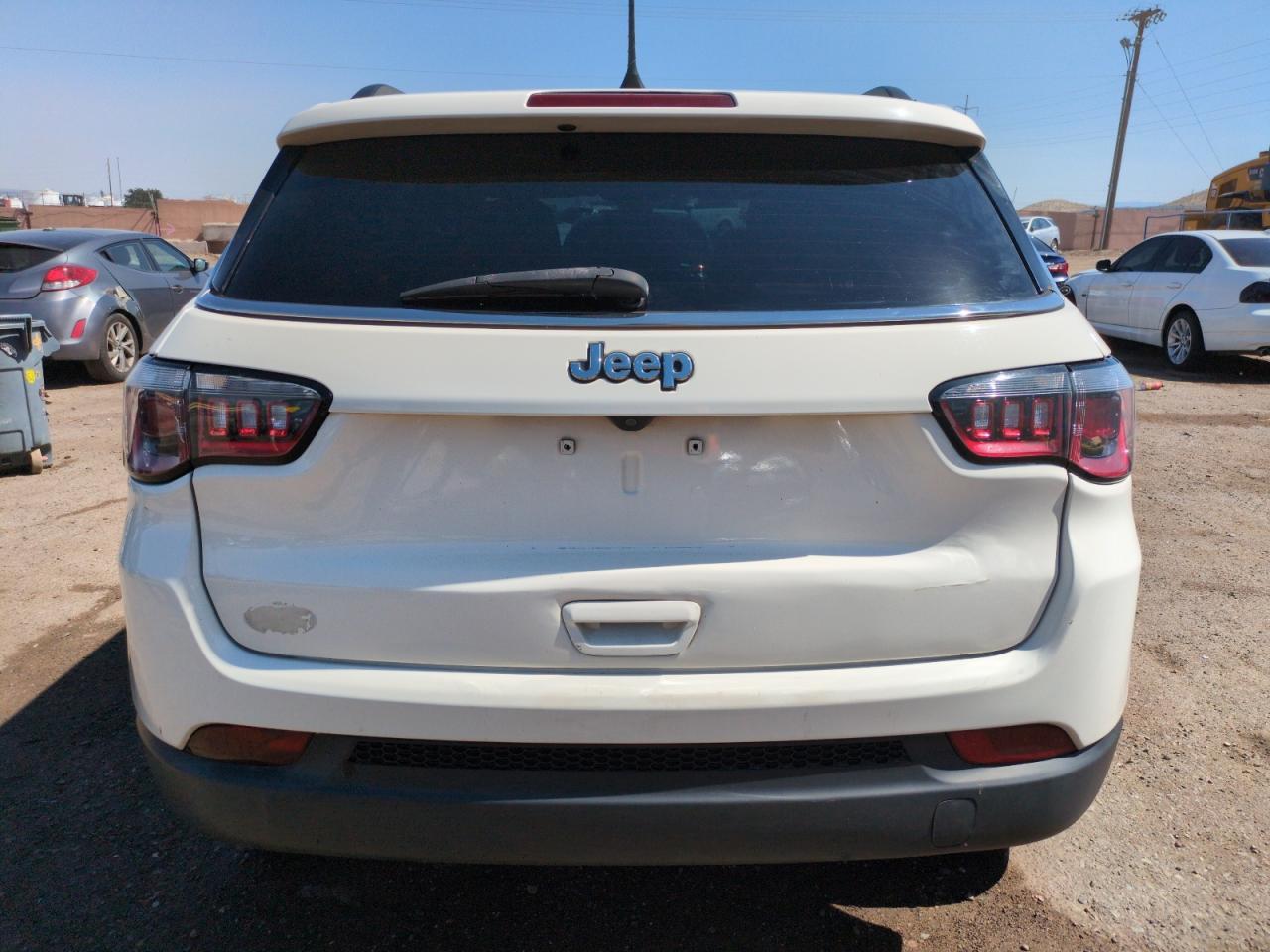 2018 Jeep Compass Latitude - Image 6