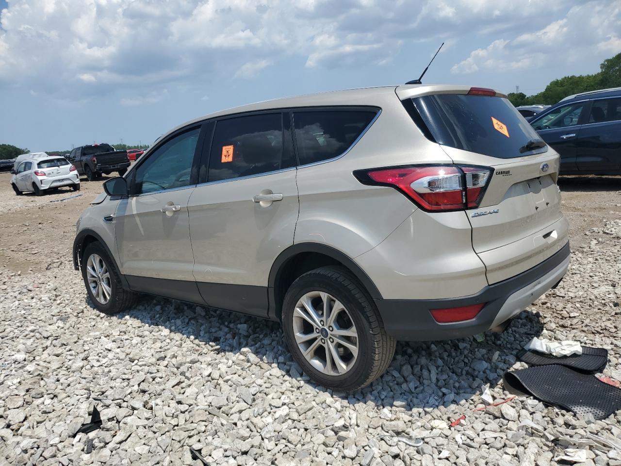 2017 Ford Escape Se - Фото 2