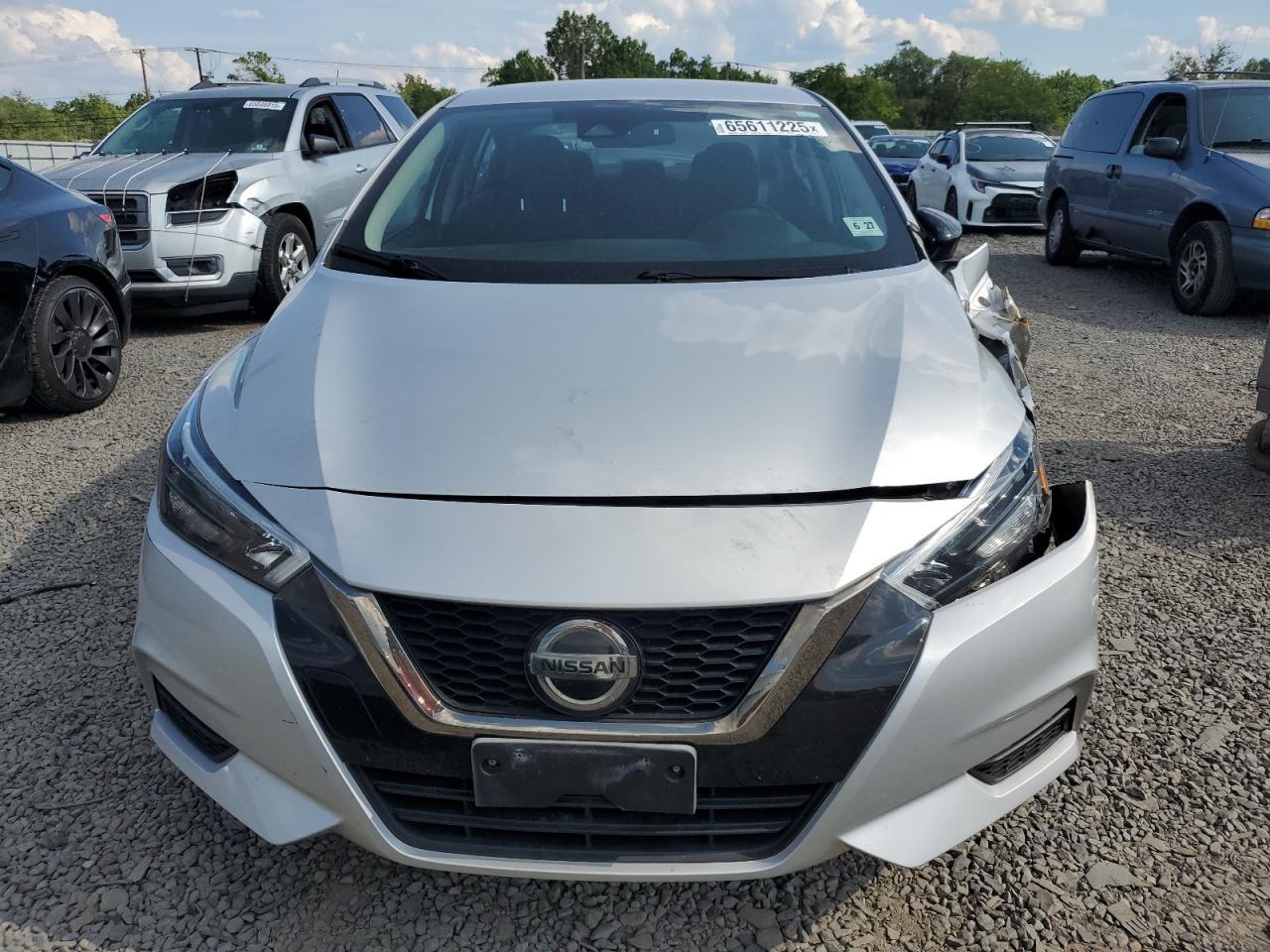 2022 Nissan Versa Sr - Фото 5