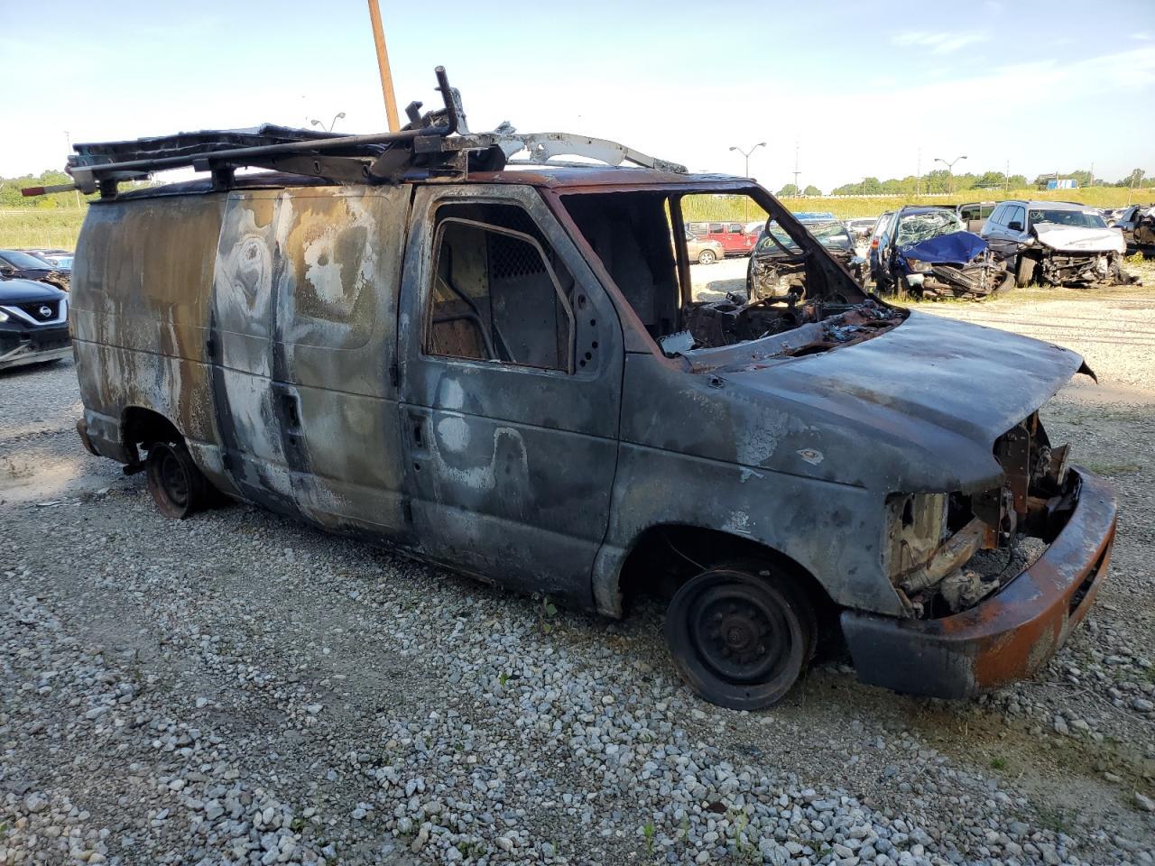 2012 Ford Econoline E250 Van - Фото 4