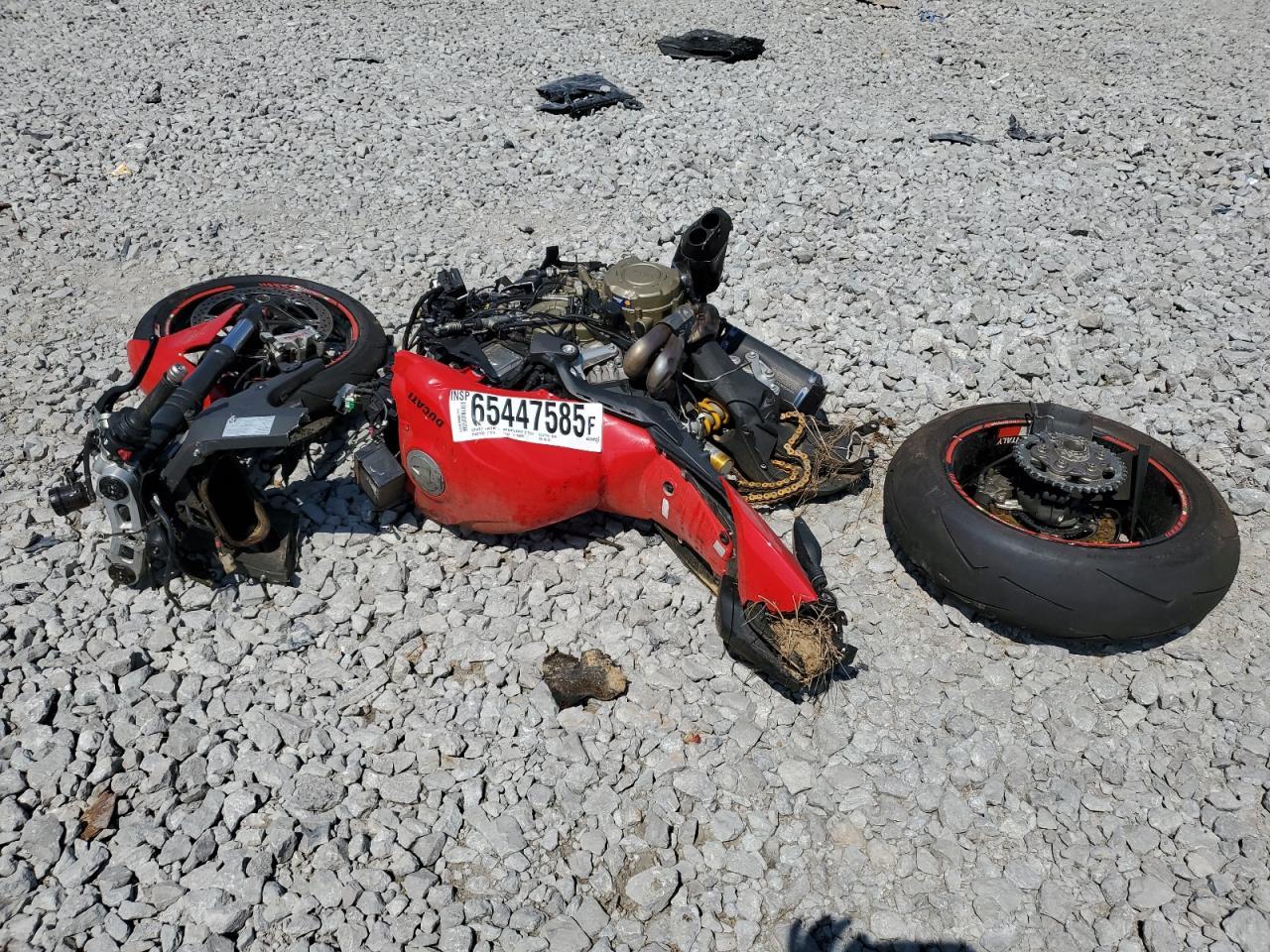 2022 Ducati Panigale V4S - Image 3