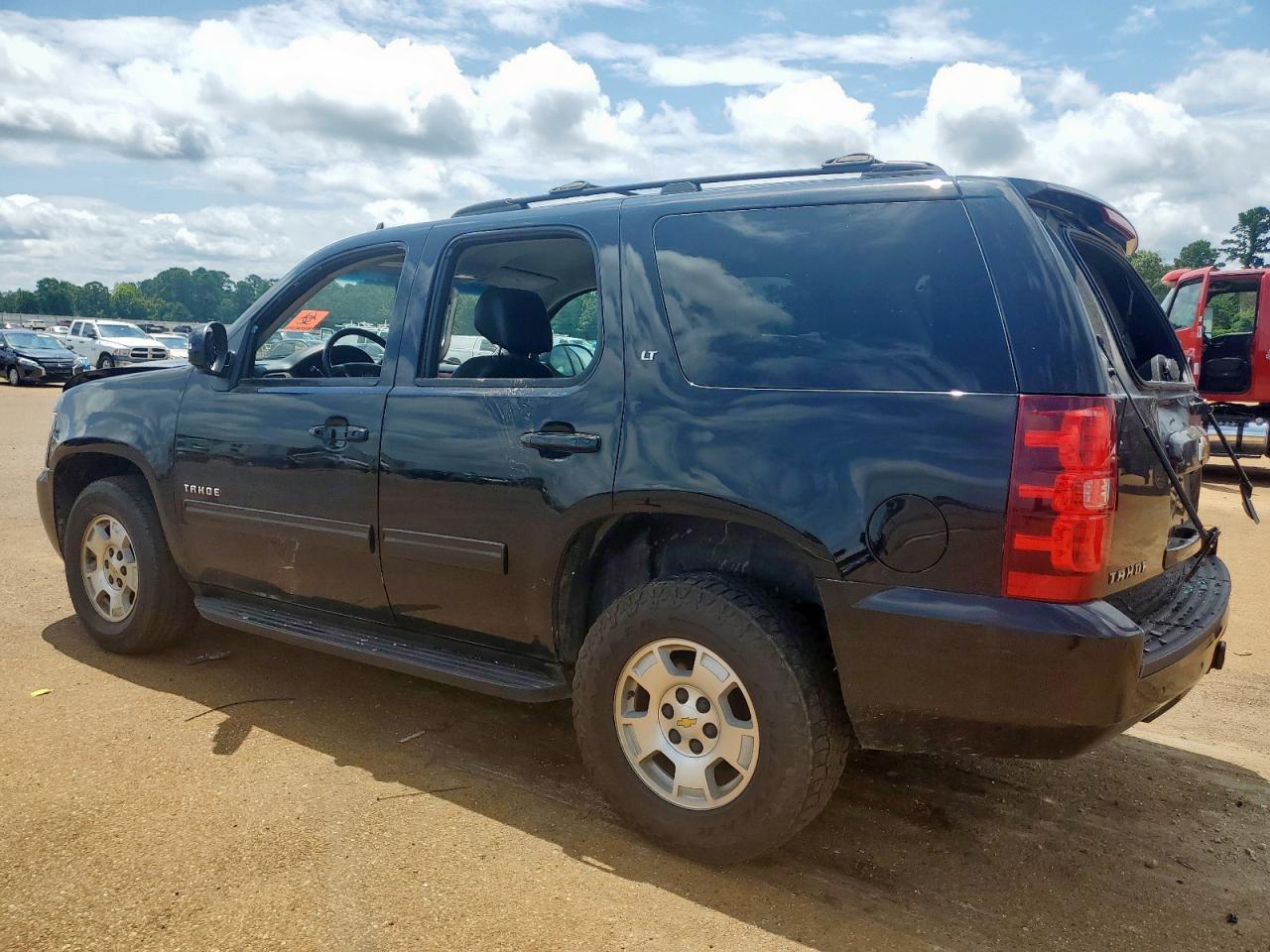 2014 Chevrolet Tahoe C1500 Lt - Фото 2