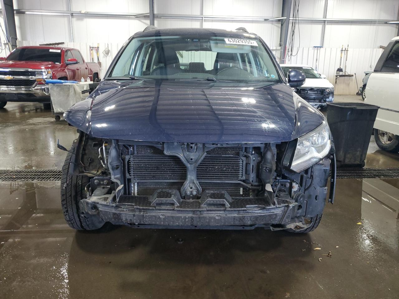 2016 Volkswagen Tiguan S - Фото 5