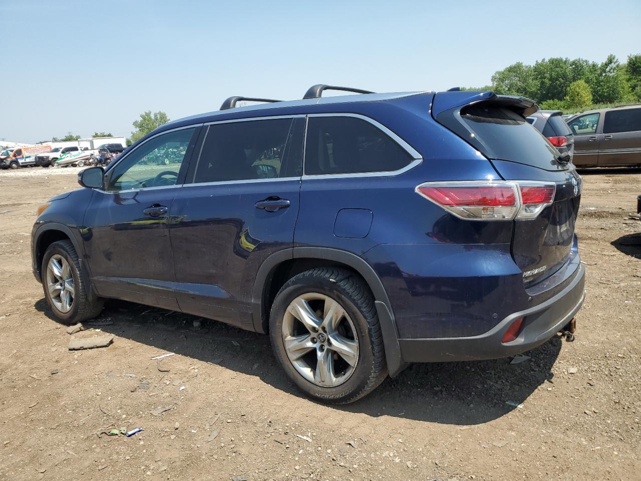 2016 Toyota Highlander Limited - Image 2