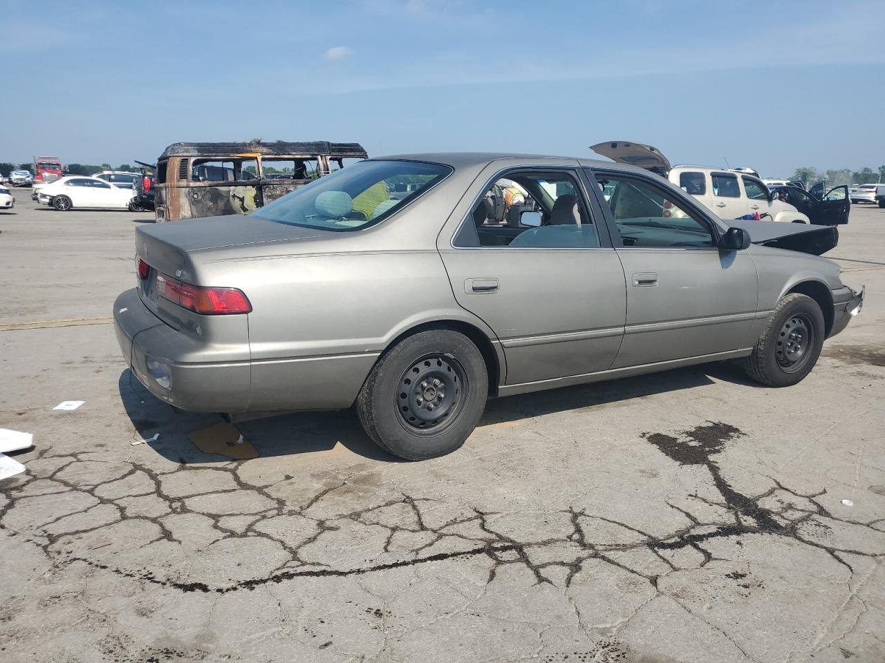 1998 Toyota Camry Ce - Image 3