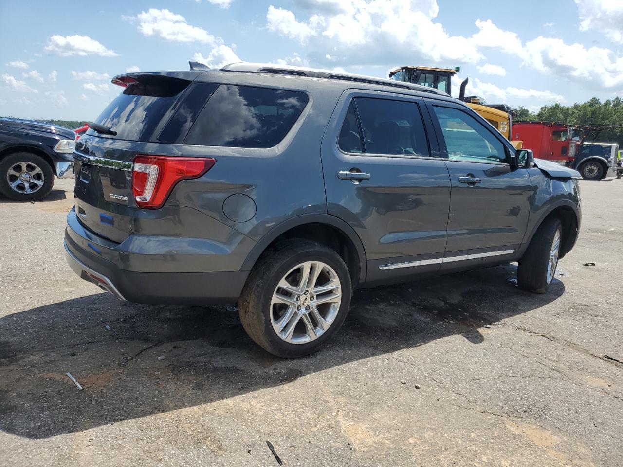 2016 Ford Explorer Xlt - Image 3