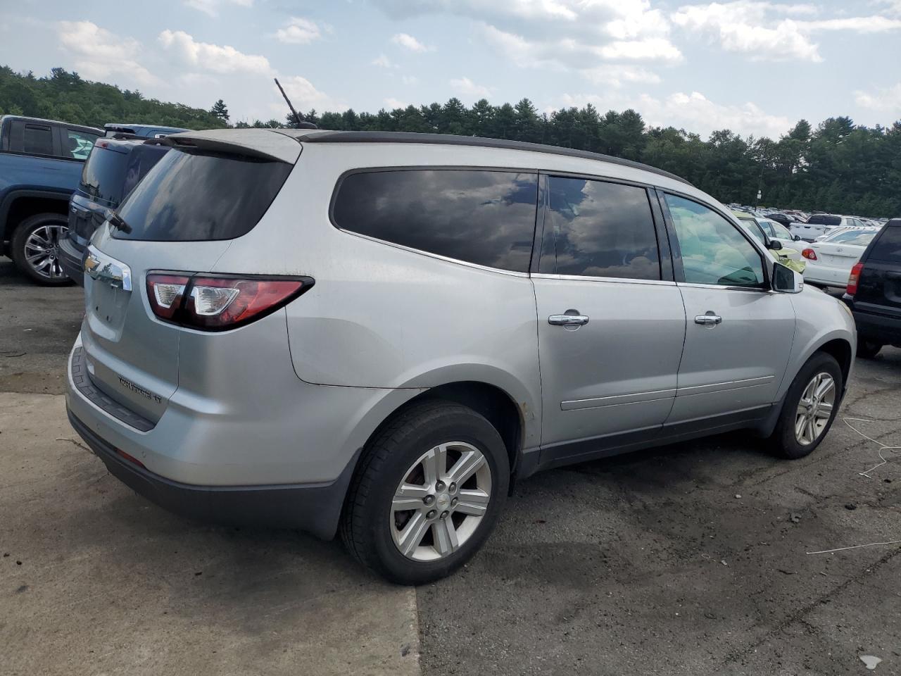 2013 Chevrolet Traverse Lt - Фото 3