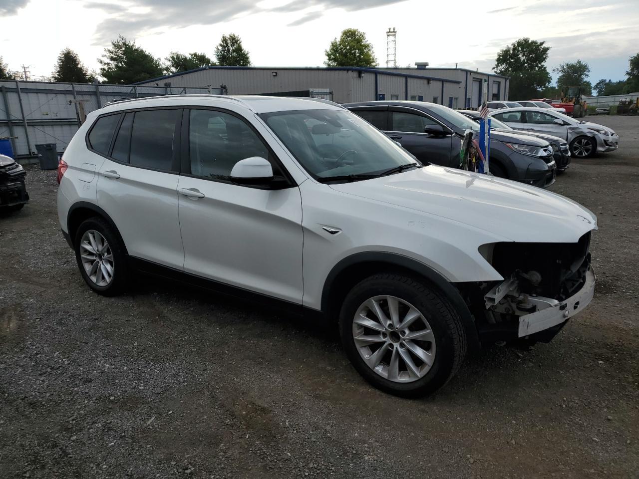 2016 BMW X3 xDrive28I - Фото 4