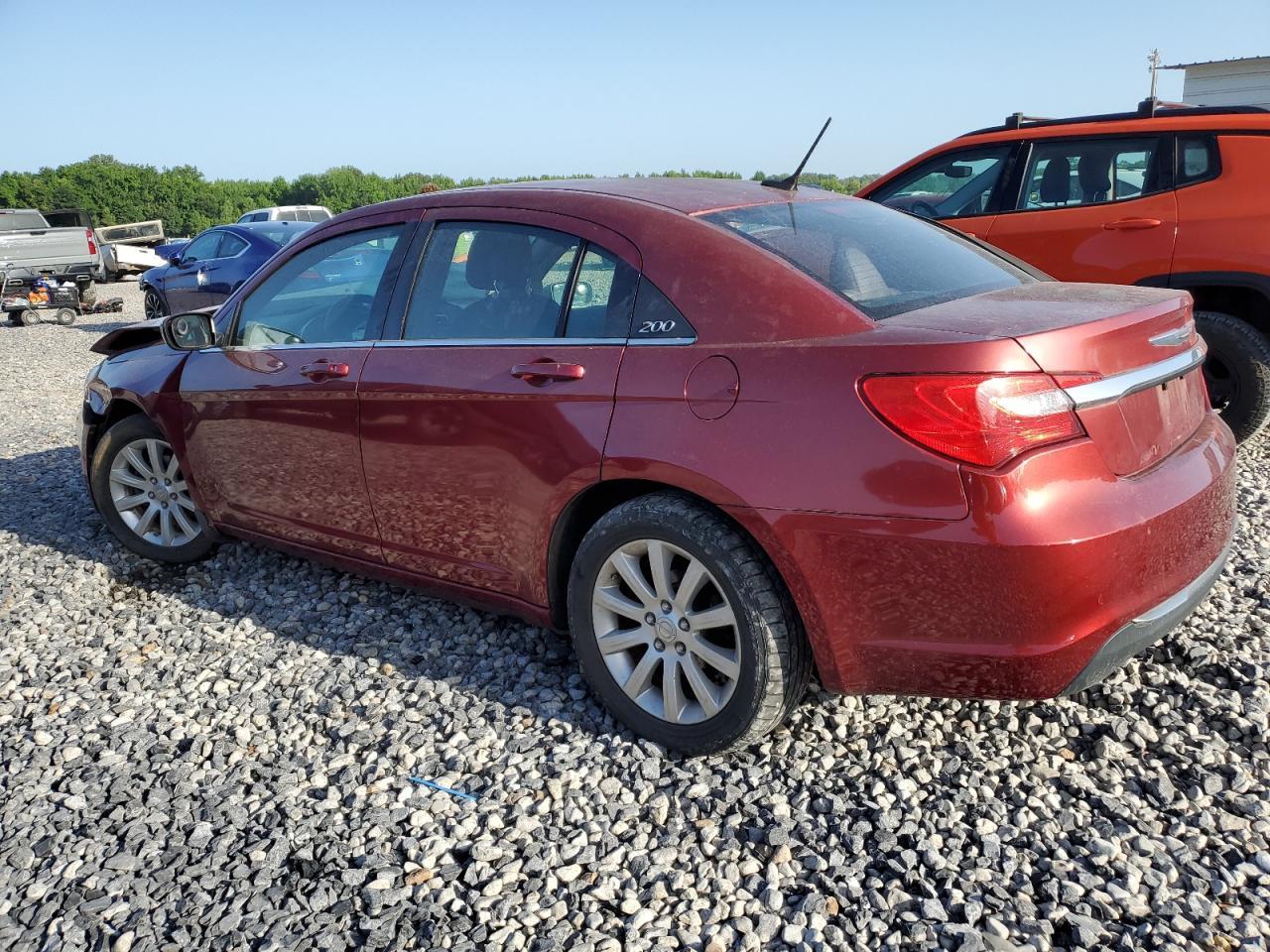 2014 Chrysler 200 Touring - Image 2