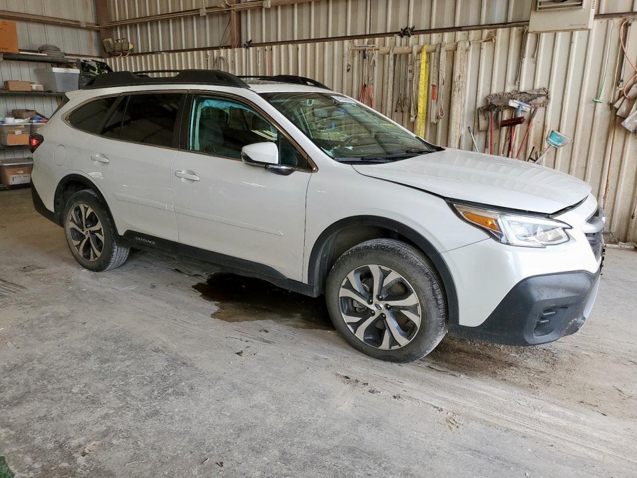 2022 Subaru Outback Limited - Image 4