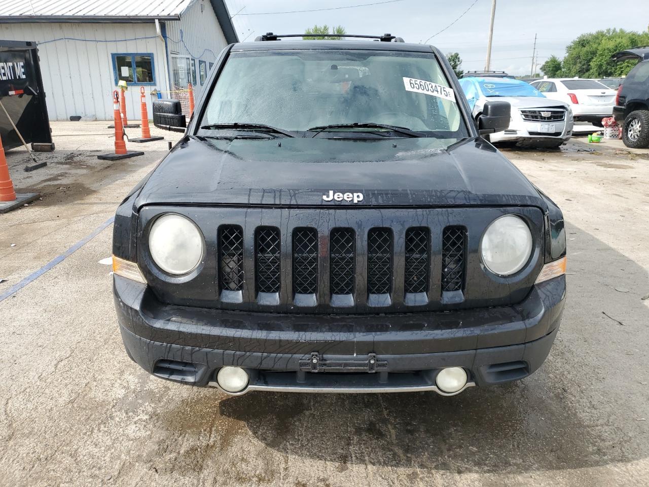 2011 Jeep Patriot Latitude - Фото 5