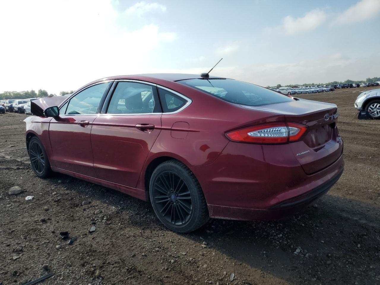 2015 Ford Fusion Se - Фото 2