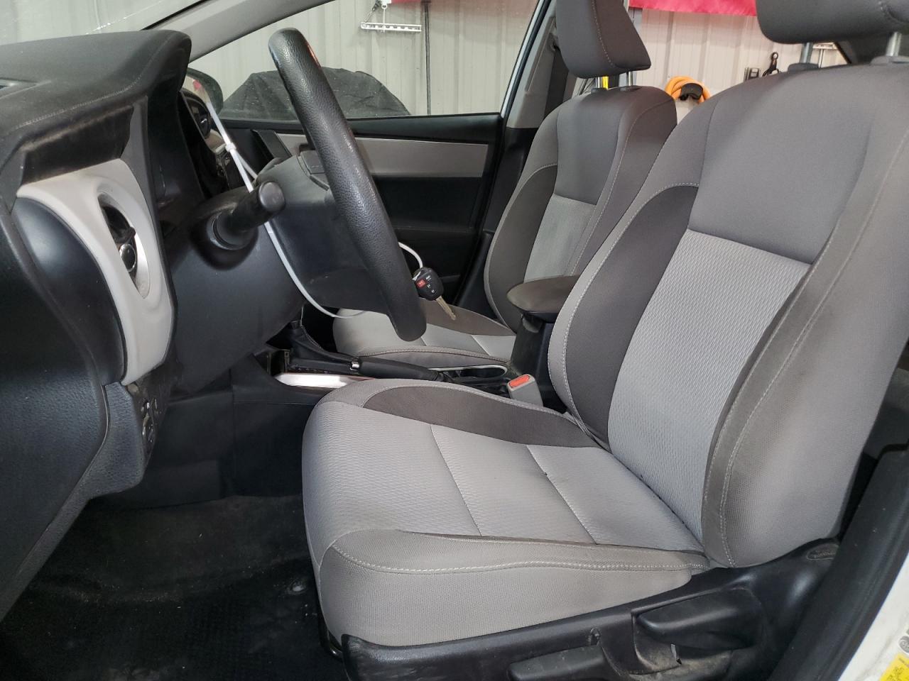 2017 Toyota Corolla L - Фото 7