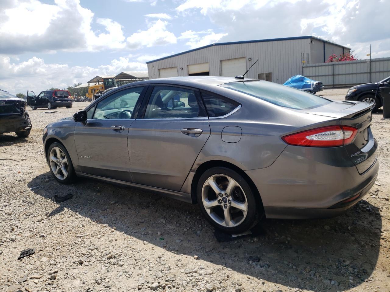 2014 Ford Fusion Se Hybrid - Image 2