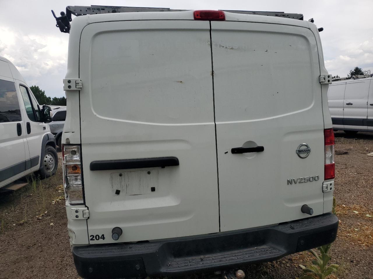 2018 Niss Nv 2500 Hd Sv - Фото 6