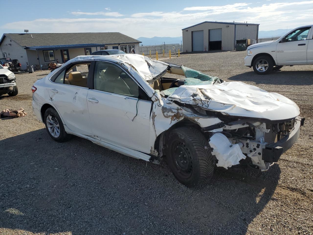 2016 Toyota Camry Le - Фото 4