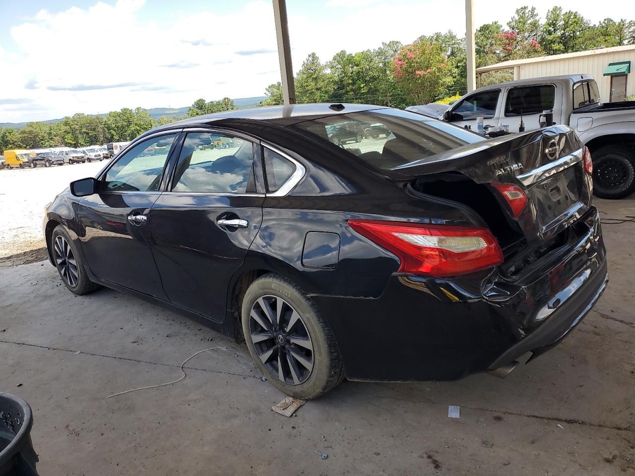 2017 Nissan Altima 2.5 - Фото 2