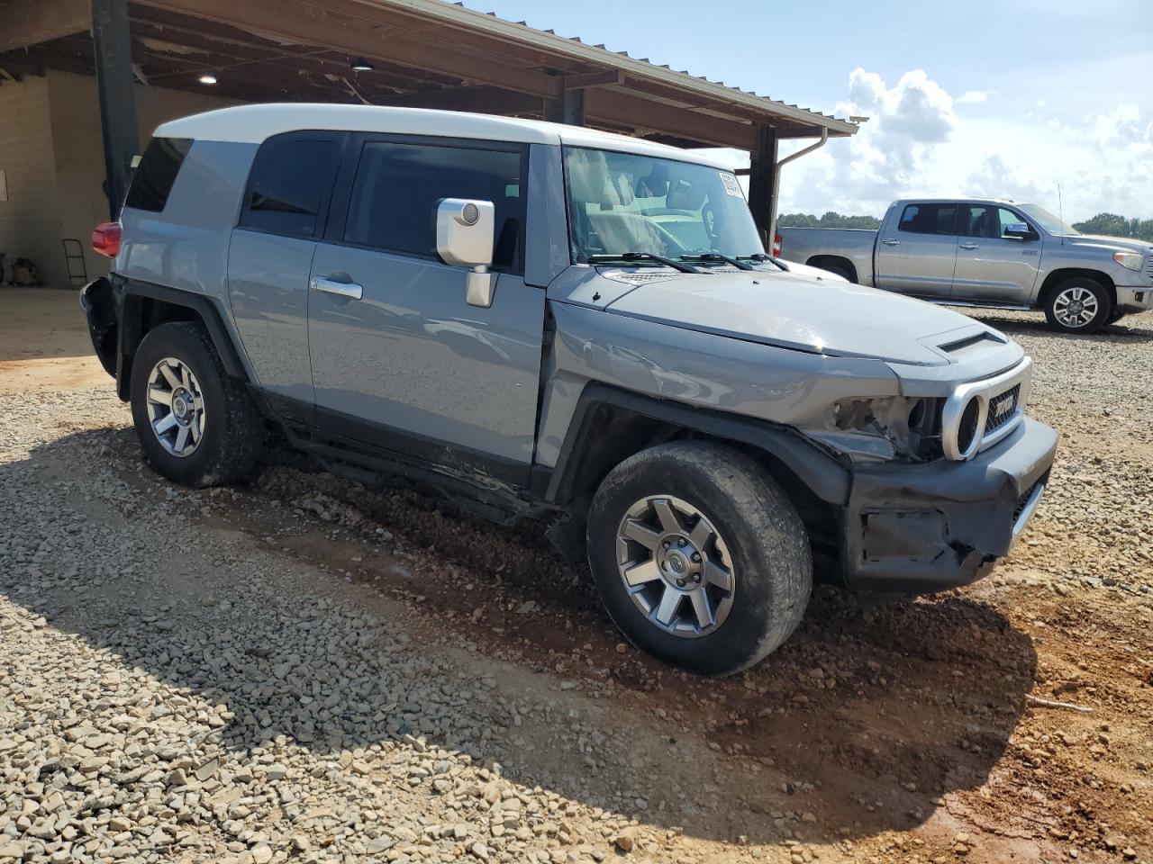 2014 Toyota Fj Cruiser - Image 4