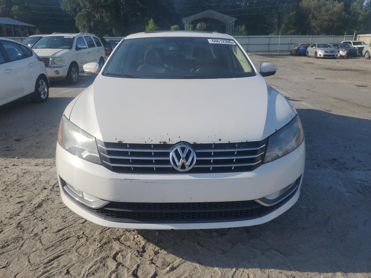 2013 Volkswagen Passat Sel - Фото 5