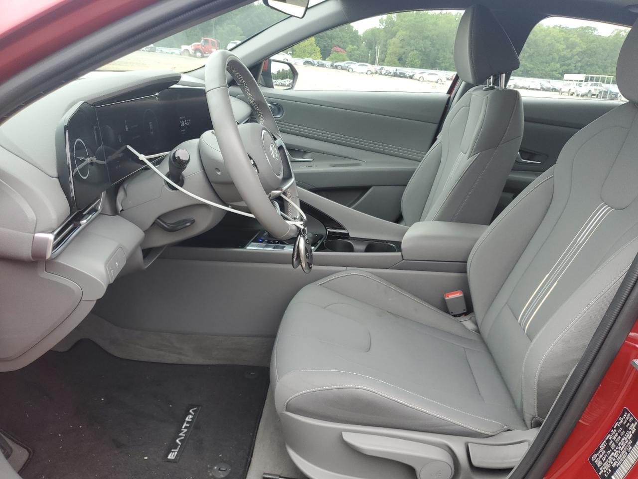 2024 Hyundai Elantra Sel - Image 7