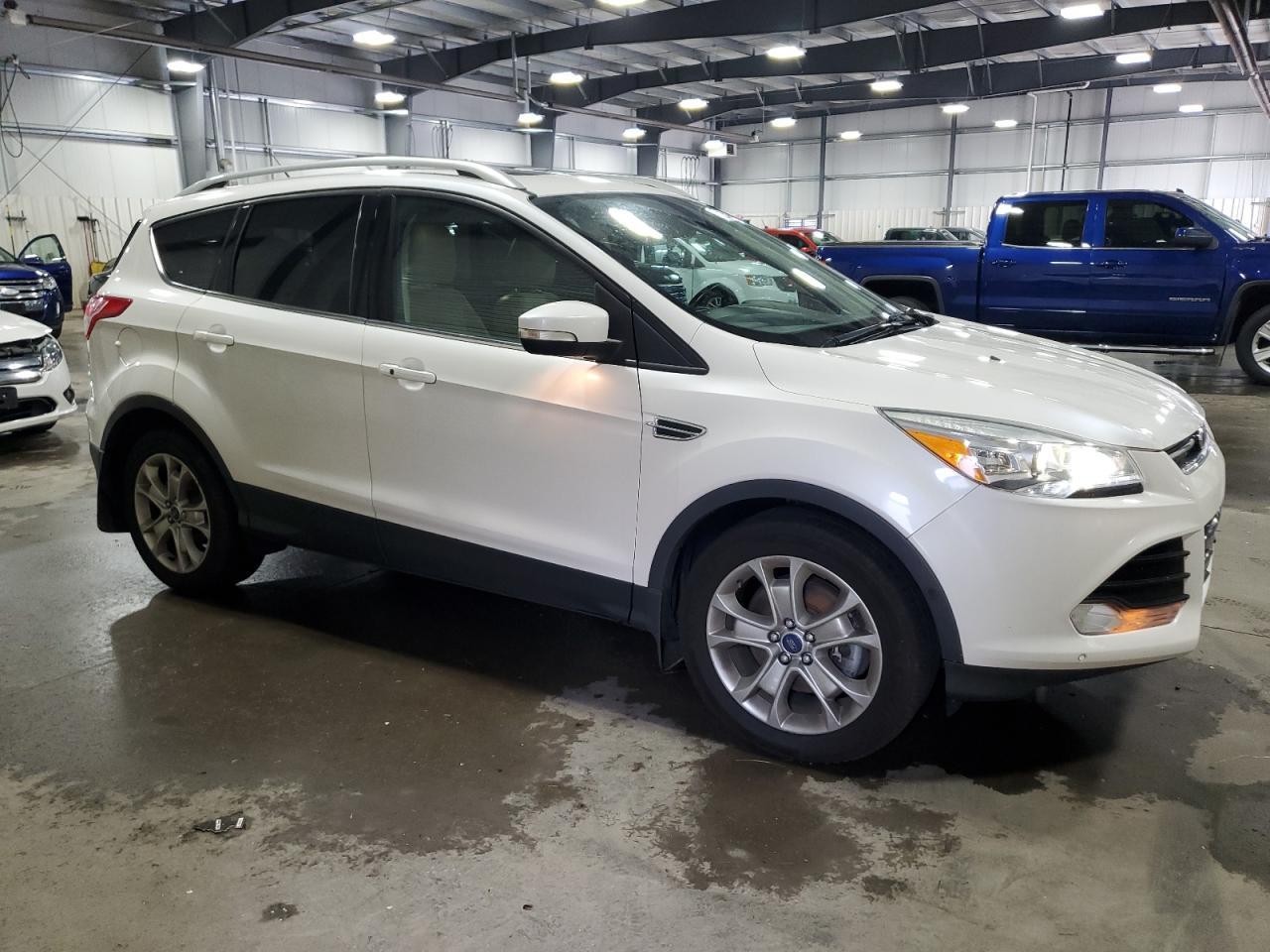 2014 Ford Escape Titanium - Image 4