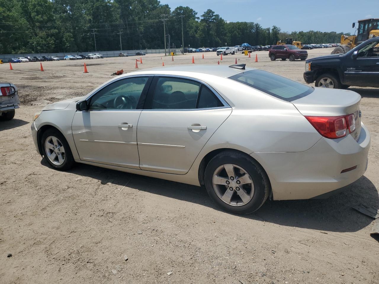 2015 Chevrolet Malibu Ls - Фото 2