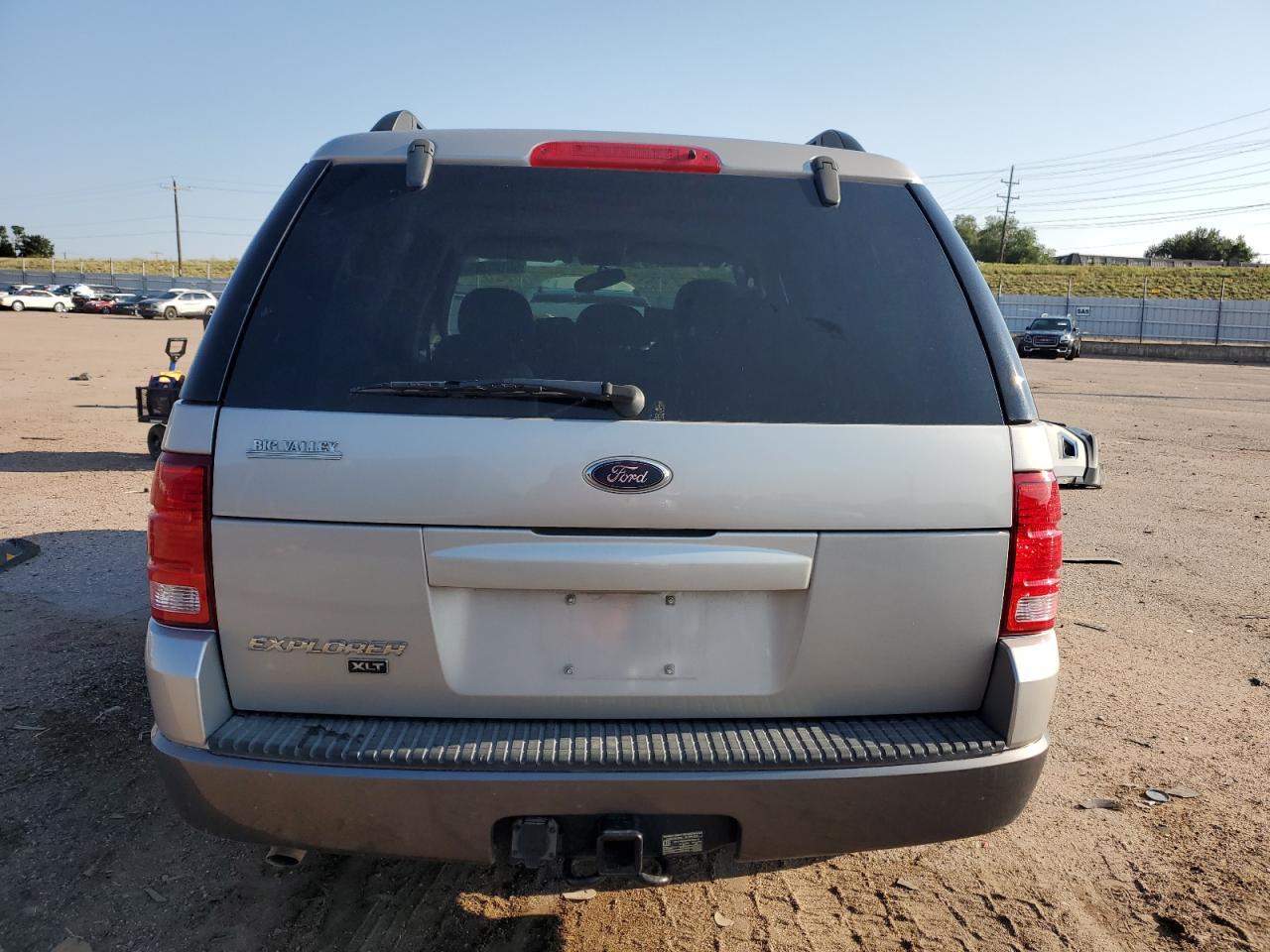 2004 Ford Explorer Xlt - Image 6