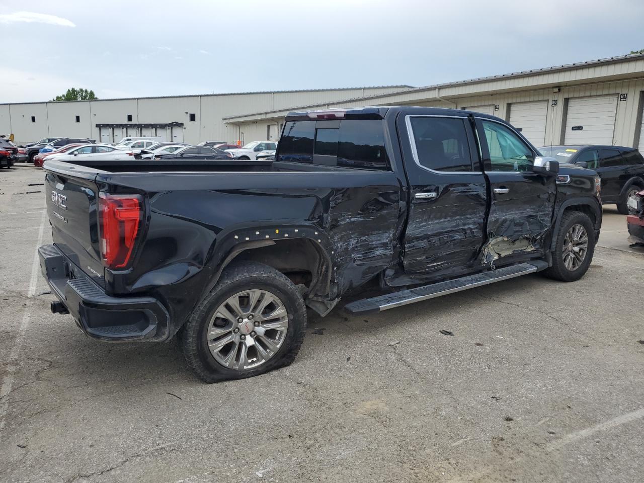 2019 GMC Sierra K1500 Denali - Image 3